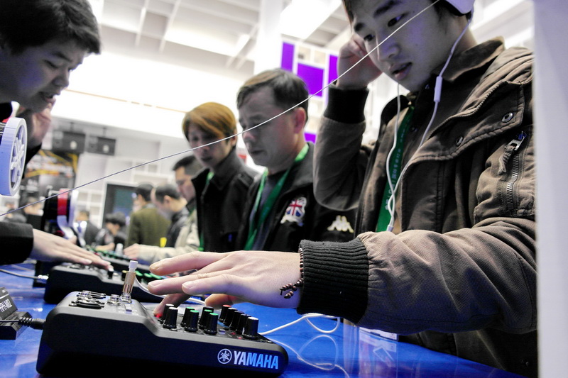 s36沙龙会携新一代MG系列调音台等产品亮相中国（广州）国际专业灯光、音响展览会 