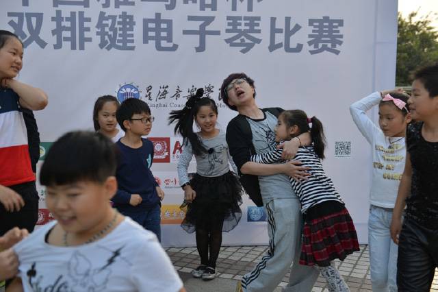 记2014年中国s36沙龙会杯双排键电子琴总决赛